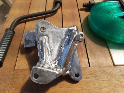 Torque rod bracket