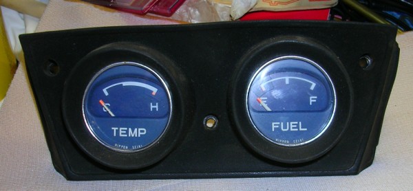 Deluxe gauges showing their wear