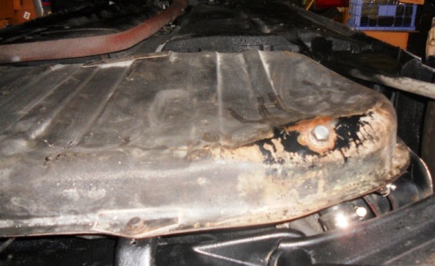 Fuel Tank Dent 78 CVCC 1 - a.jpg