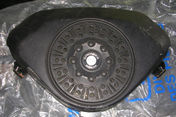 Roof Speaker 1 - Front.jpg