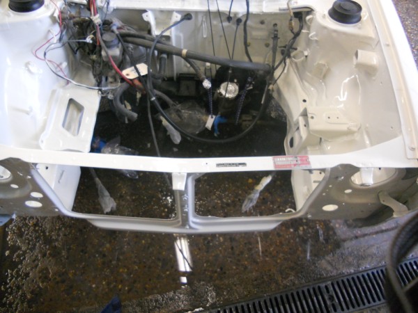 Honda CVCC Engine Bay Paint 014.jpg